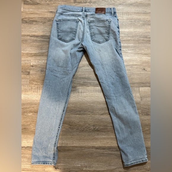 Hollister Jeans - Picture 4 of 4